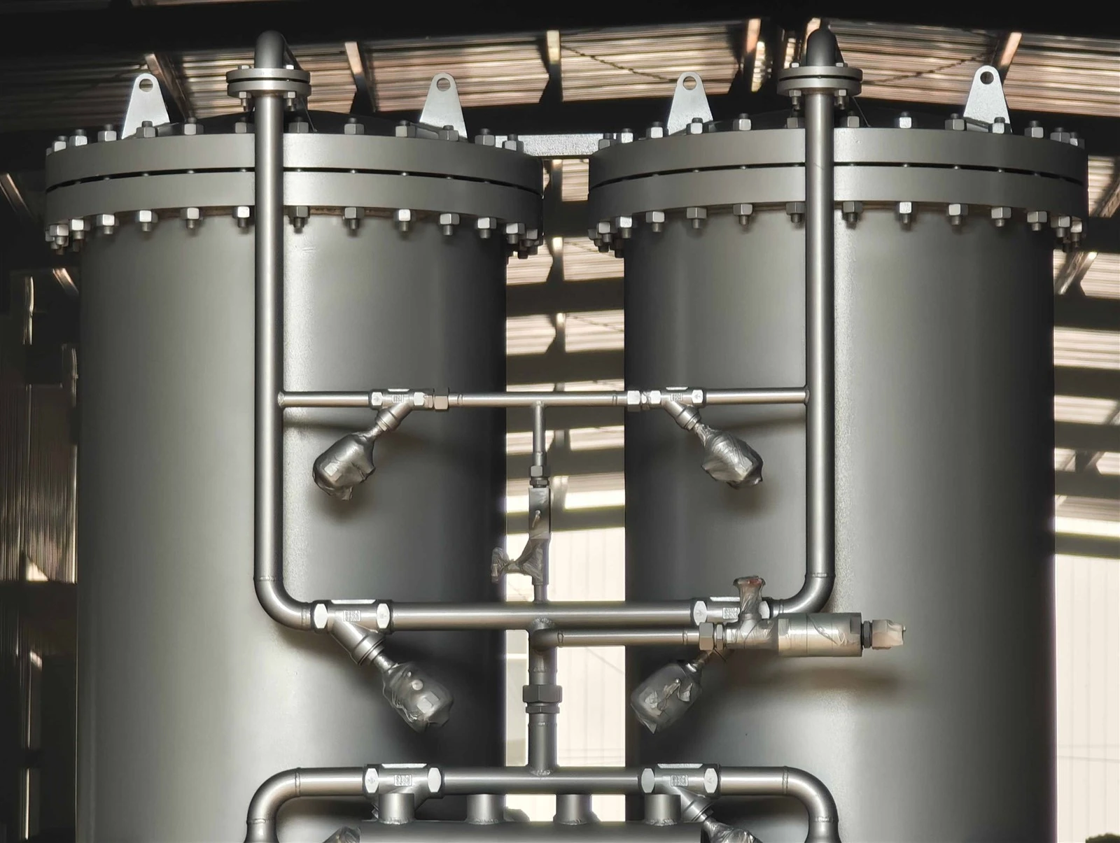 Oxygen Cylinders or PSA Oxygen Plants: Which Supports Continuous Oxygen Demand? Oxygen Cylinders or PSA Oxygen Plants: Which Supports Continuous Oxygen Demand?